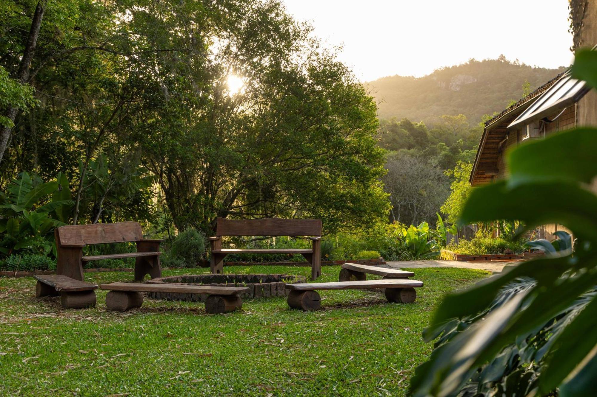 Sitio Pe Na Terra - Retiros E Hospedagens Hotel Novo Hamburgo Buitenkant foto